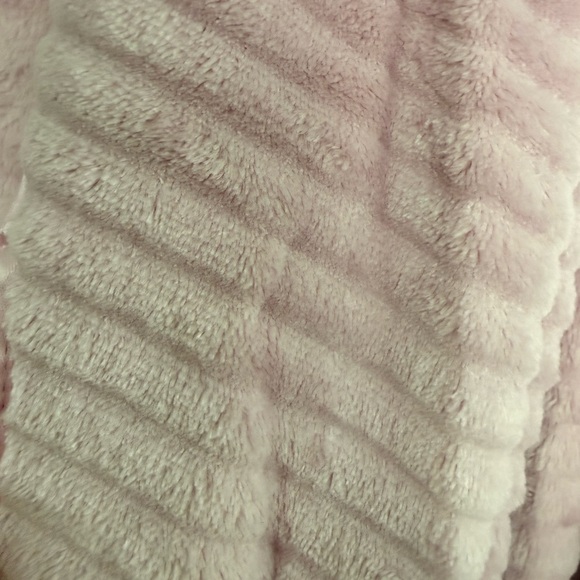 Tahari Soft Pink Lounge Robe - Picture 5 of 8